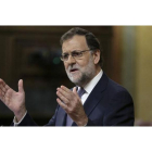 El presidente del Gobierno en funciones, Mariano Rajoy, durante su réplica a Pedro Sánchez, esta mañana en el Congreso de los Diputados.