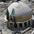 Vista de la mezquita Aisha, destruida durante los bombardeos.
