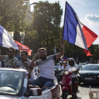 Los hinchas franceses celebran la clasificación de su selección para semifinales.