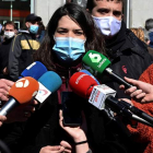 Isa Serra, actual portavoz de UP en la Asamblea de Madrid, ayer, en una manifestación por la vivienda. VÍCTOR LERENA