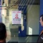 Los carteles pidiendo ayuda para Toñín podían verse ayer en los distintos establecimientos de Fabero