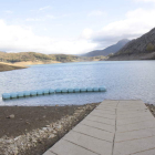 Paraje del embalse del Porma, en la zona de piraguas de Valdehuesa. CAMPOS