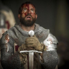 El actor Tom Cullen, en una imagen de la serie Knightfall.