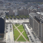 De las 5.600 viviendas vacías que Estadística cifra en Ponferrada, unas 3.000 son de inmobiliarias y entidades bancarias.