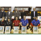 Abajo, de izquierda a derecha, los campeones Noelia Morala, Mónica Matía, Miriam Marcos, Víctor Llamazares, Abel Isaí Cabero, Clemente Fuertes y Héctor García. En la fila superior, también de izquierda a derecha: José María López Benito, Joaquín S. Torné,