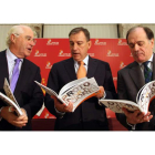 Rafael Miranda, presidente de Endesa, Juan José Mateos y Tomás Villanueva.