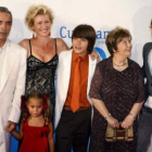 Imanol Arias, Esmeralda García, Ana Duato, Ricardo Gómez, María Galiana y Pablo Rivero.