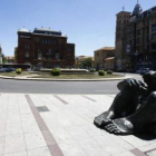 Las catas arqueológicas afectarán a todas las esquinas de la plaza de Santo Domingo.