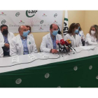 Reguera intervino acompañado de otros profesionales sanitarios pertenecientes a CSIF. DL