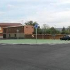 La glorieta permite dar acceso a las calles de Pobladura, Azadinos y Lorenzana