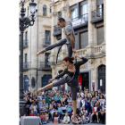 Espectáculo de calle en la plaza del Liceo. DAVID ARRANZ
