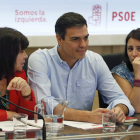 Narbona, Sánchez y Lastra en la reunión de la comisión permanente de la Ejecutiva del PSOE. MARISCAL