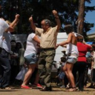 El concurso de jotas puso la nota de color a la romería, que se animo con más de 700 personas.