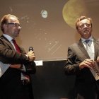 El director de la ESA, Josef Aschbacher, y el presidente de la Agencia Espacial Italiana, Roberto Battiston. GIUSEPPE LAMI