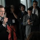 El presidente del Gobierno comparece ante los medios de comunicación en Panamá.