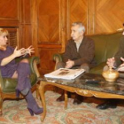 Isabel Carrasco recibió al alcalde de Sahagún, Emilio Redondo, y al primer teniente de alcalde, Virg
