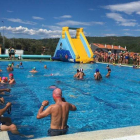 Las piscinas acogerán el día 28 una fiesta acuática. DL