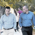 El primer ministro griego, Alexis Tsipras (izquierda), con Varoufakis.