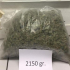 Bolsa de marihuana requisada por la Guardia Urbana.