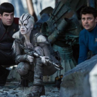 Zacahry Quinto, Sofia Boutella y Karl Urban, en una imagen de 'Star Trek: Más allá'.