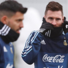Messi, con Agüero, con la selección argentina en Moscú.