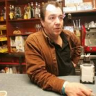 Teodoro Fernández, hace ahora un año, contaba la agresión de que fue objeto en el bar que regentaba