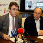 Martínez Majo y Genaro Martínez, ayer en la Diputación. MARCIANO