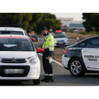 El conductor fue interceptado en un control por la Guardia Civil