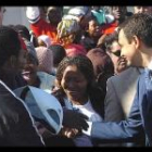 Hacía 25 años que un presidente del Gobierno no visitaba de manera oficial Ceuta y Melilla. Zapatero lo hace 6 meses después de los asaltos de inmigrantes a la valla.