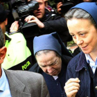 Sor Maria acusada de vender recién nacidos sale de los juzgados de Plaza de Castilla.