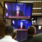 Monitores de televisión durante una comparecencia de Janet Napolitano.