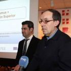 Rafael de Paz y José Luis Chamosa, ayer en la presentación de la oficina.