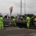 Trabajos que se realizaban ayer en las inmediaciones de la glorieta de Carrefour.