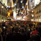 Una de las calles más céntricas de Madrid, abarrotada de turistas y vecinos. J.M. ESPINOSA