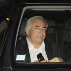 Strauss-Kahn, tras abandonar su apartamento en París, el pasado lunes.