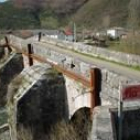 El puente actual sufre un grave deterioro para el tráfico que soporta