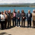 Los representantes socialistas posan durante su visita a la comarca