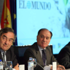 Juan Rosell, Tomás Villanueva y Antonio Sánchez Maeso, durante el foro organizado por El Mundo de Castilla y León.