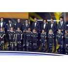 Cristiano, Falcao, Messi, Iniesta, Xavi Hernández, Xabi ALonso, Marcelo, Sergio Ramos, Piqué, Alves e Iker Casillas, integrantes del once ideal de la FIFA del 2012.