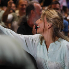 Yolanda Díaz participa en un mitin de campaña electoral ayer en Zaragoza. JAVIER CEBOLLADA