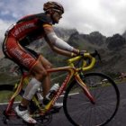 Valverde se quedará sin competir hasta el 1 de enero del 2012.