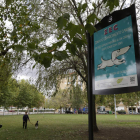 La zona de esparcimiento canino de La Palomera, vallada este año, entre Conde de Barcelona y Príncipe de Asturias. FERNANDO OTERO