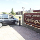 La empleada había trabajado en los servicios centrales de Caja España en el Alto del Portillo.