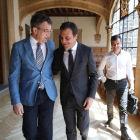 Martínez Majo y Hernani Dias ayer, en el Palacio de los Guzmanes. RAMIRO
