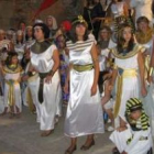 La escenificación de estética egipcia en una de las bodegas más animadas.