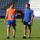 El técnico junto a Bornes, uno de los fijos dentro del nuevo proyecto