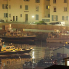 Dos botes de la policía vigilan el puerto de Gibraltar ante el conflicto con los pesqueros españoles.