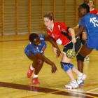 Las angoleñas defendieron con fiereza a las jugadoras del Molly Cleba