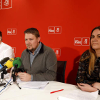 Álvaro Lora, Óscar Álvarez y Gloria Acevedo. MARCIANO PÉREZ