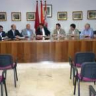 Parte de la Corporación provincial visitó el municipio de Valdefresno y su ayuntamiento